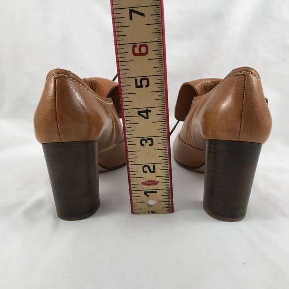 Chloe Tan Leather Lace Up Kiltie Bootie Stacked Heel Pumps Made in Italy - Picture 4 of 10